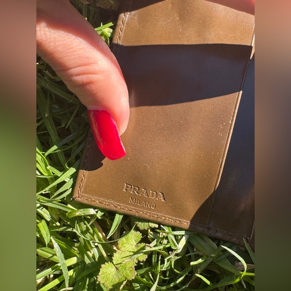 Vintage Prada Olive brown Patent Leather Key Wallet - Picture 9 of 14